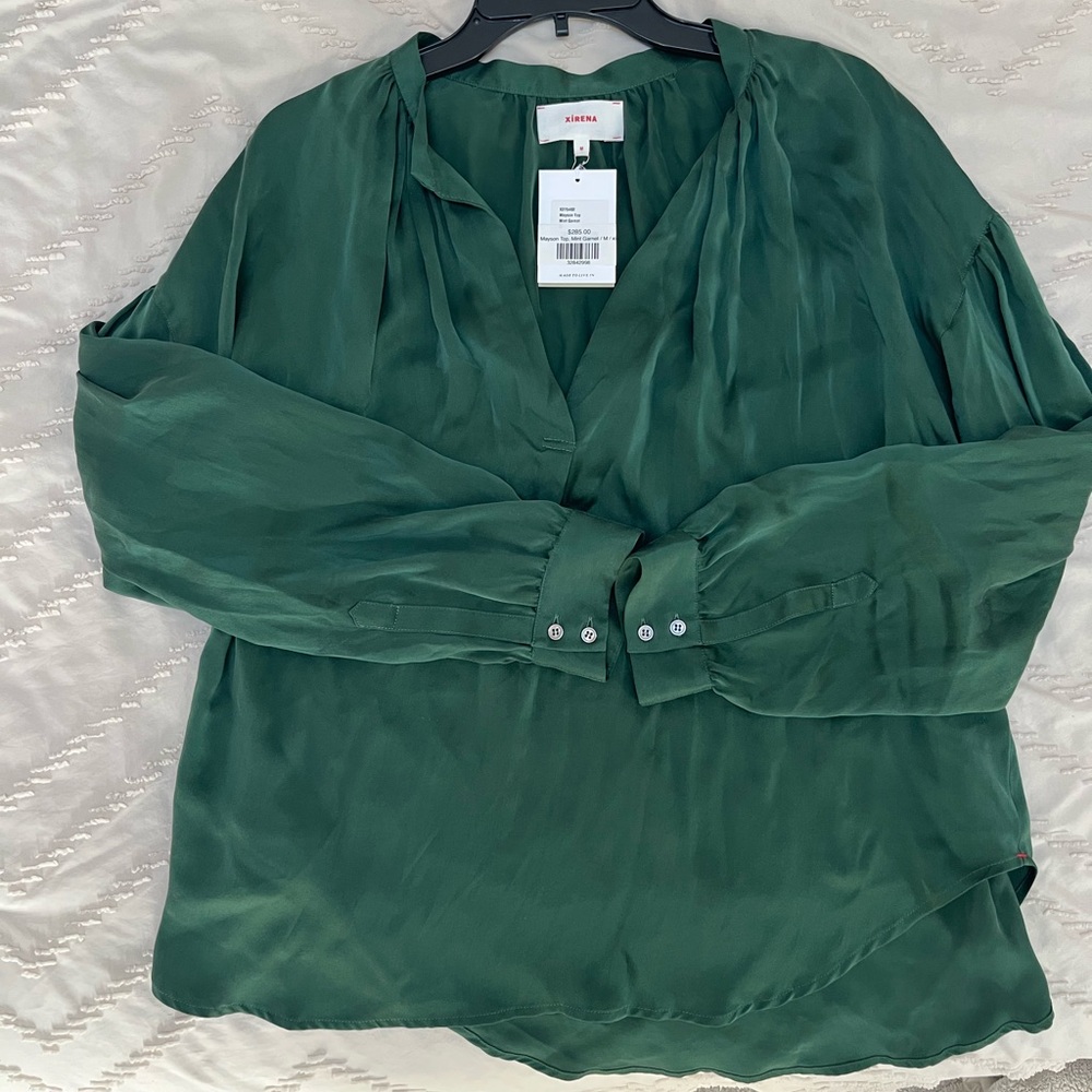 NWT XiRENA Silk Green Size Medium Women's Blouse